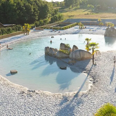 Camping Accueillant Animaux - 8 Pers. - Api-1-52-2546 *