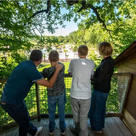 Camping Accueillant Animaux - 8 Pers. - Api-1-52-2546 Dienné